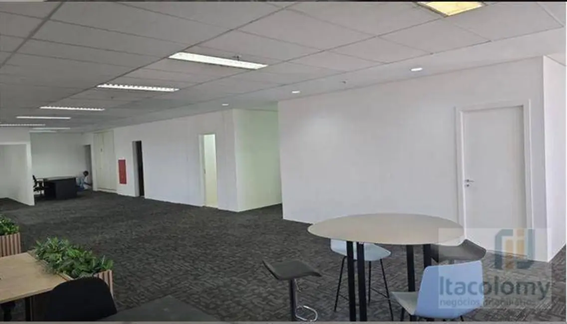 Foto 4 de Sala Comercial para alugar, 339m2 em Alphaville Industrial, Barueri - SP