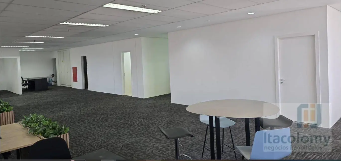 Foto 5 de Sala Comercial para alugar, 339m2 em Alphaville Industrial, Barueri - SP