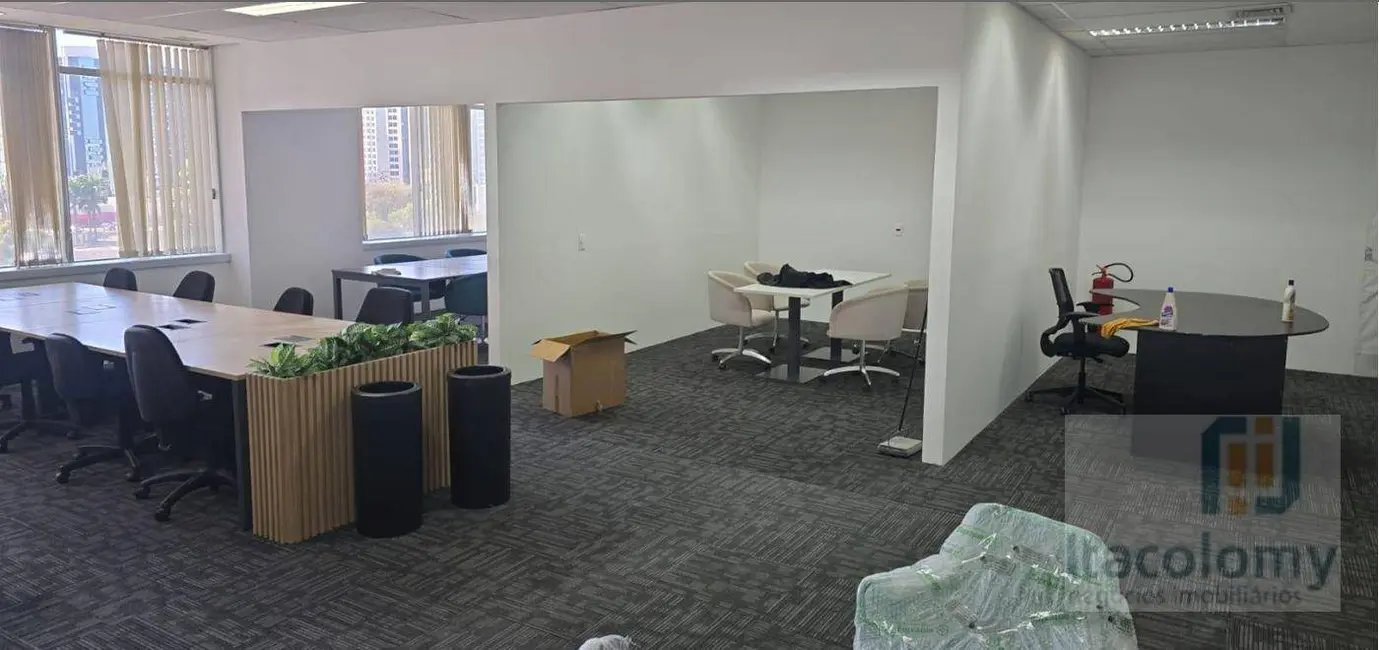 Foto 2 de Sala Comercial para alugar, 339m2 em Alphaville Industrial, Barueri - SP