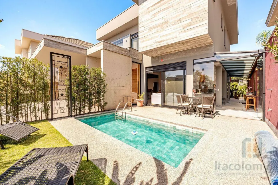 Foto 2 de Casa de Condomínio com 4 quartos à venda, 420m2 em Santana De Parnaiba - SP