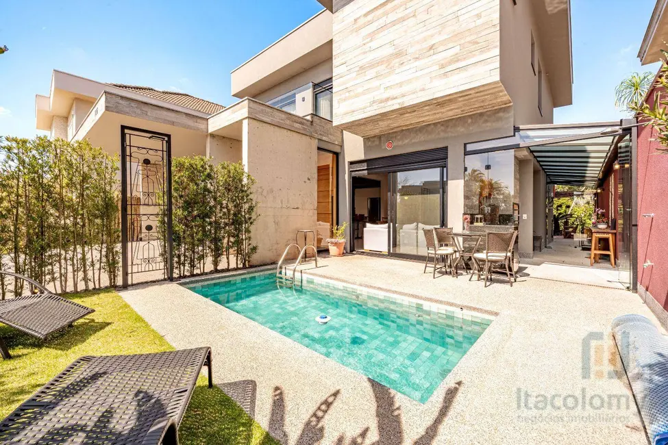 Foto 2 de Casa de Condomínio com 4 quartos à venda, 420m2 em Santana De Parnaiba - SP