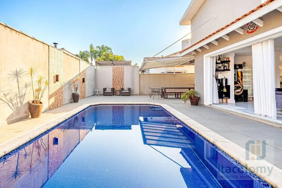 Foto 9 de Casa de Condomínio com 4 quartos à venda, 353m2 em Santana De Parnaiba - SP