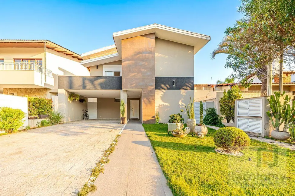 Foto 1 de Casa de Condomínio com 4 quartos à venda, 353m2 em Santana De Parnaiba - SP
