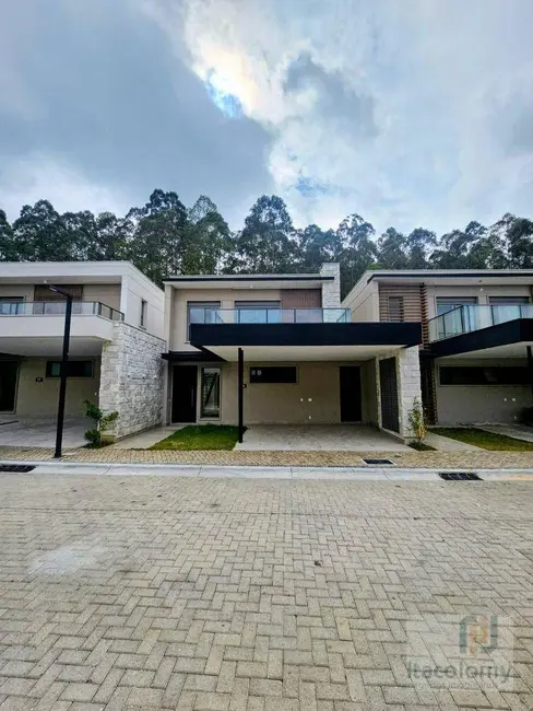 Foto 1 de Casa de Condomínio com 3 quartos à venda, 230m2 em Santana De Parnaiba - SP