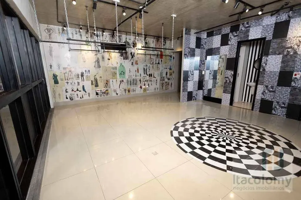 Sala Comercial à venda, 41m2 em Empresarial 18 do Forte, Barueri - SP - imagem 2 Foto 2 de Sala Comercial à venda, 41m2 em Empresarial 18 do Forte, Barueri - SP