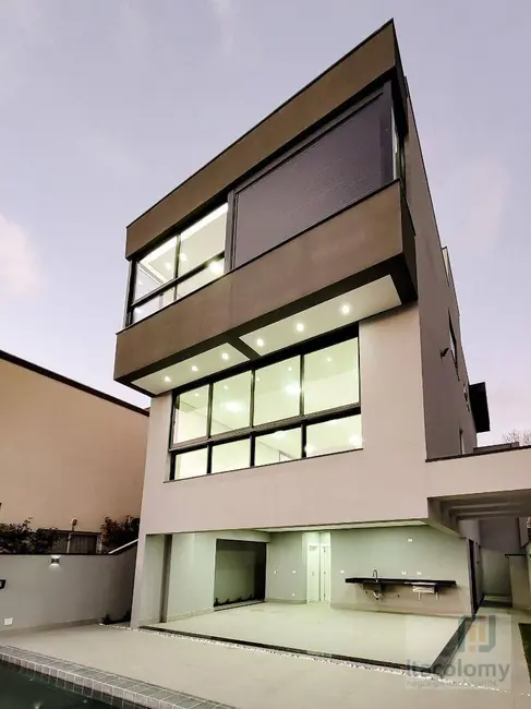 Foto 5 de Casa de Condomínio com 4 quartos à venda, 282m2 em Suru, Santana De Parnaiba - SP