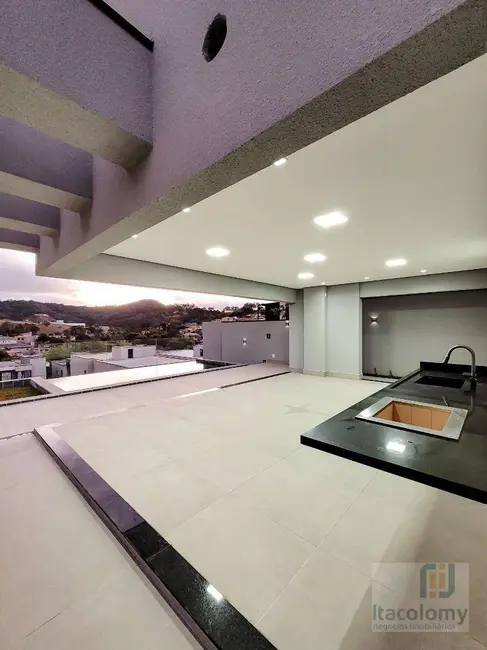 Foto 9 de Casa de Condomínio com 4 quartos à venda, 282m2 em Suru, Santana De Parnaiba - SP