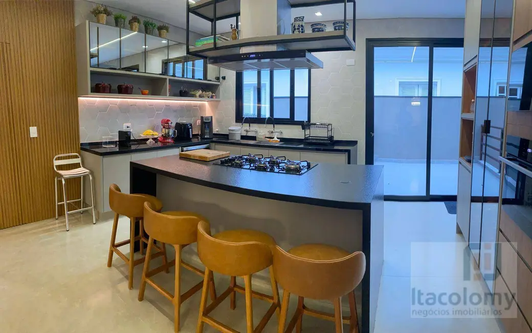 Casa de Condomínio com 4 quartos à venda, 640m2 em Santana De Parnaiba - SP - imagem 8 Foto 8 de Casa de Condomínio com 4 quartos à venda, 640m2 em Santana De Parnaiba - SP