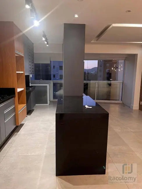 Foto 4 de Apartamento com 2 quartos à venda e para alugar, 70m2 em Empresarial 18 do Forte, Barueri - SP