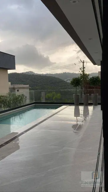 Casa de Condomínio com 4 quartos à venda, 448m2 em Tamboré, Santana De Parnaiba - SP - imagem 5 Foto 5 de Casa de Condomínio com 4 quartos à venda, 448m2 em Tamboré, Santana De Parnaiba - SP