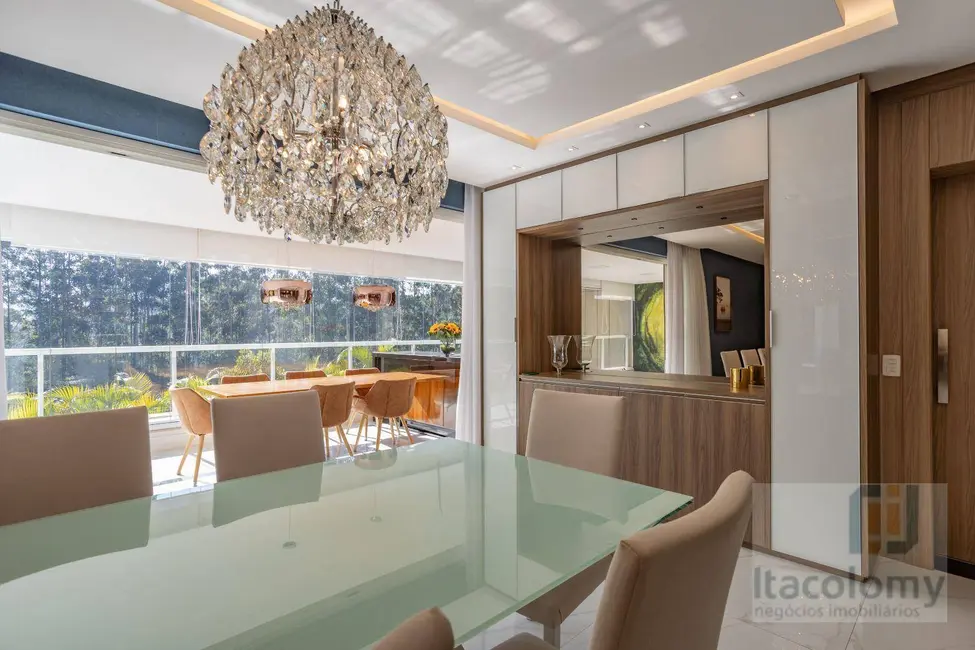 Foto 7 de Apartamento com 3 quartos à venda, 224m2 em Santana De Parnaiba - SP