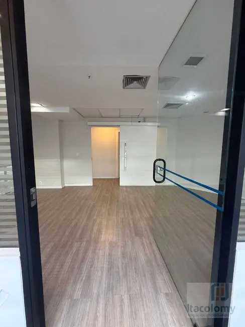 Sala Comercial para alugar, 120m2 em Alphaville Industrial, Barueri - SP - imagem 9 Foto 9 de Sala Comercial para alugar, 120m2 em Alphaville Industrial, Barueri - SP