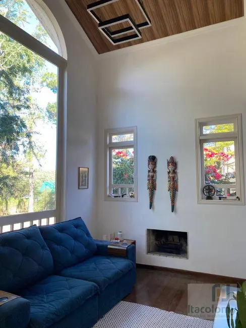 Foto 4 de Casa de Condomínio com 3 quartos à venda, 240m2 em Santana De Parnaiba - SP