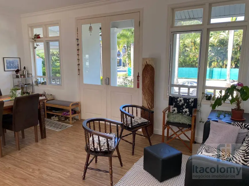 Foto 1 de Casa de Condomínio com 3 quartos à venda, 240m2 em Santana De Parnaiba - SP