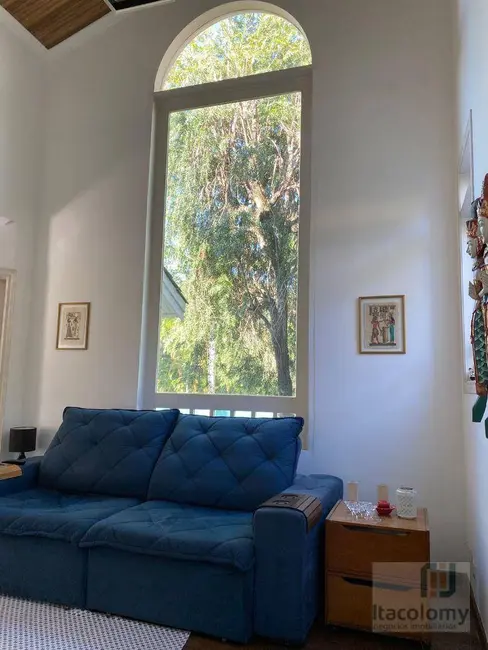 Foto 3 de Casa de Condomínio com 3 quartos à venda, 240m2 em Santana De Parnaiba - SP