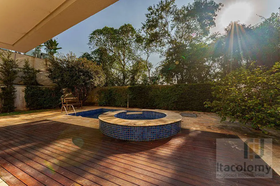 Casa de Condomínio com 4 quartos à venda, 450m2 em Santana De Parnaiba - SP - imagem 9 Foto 9 de Casa de Condomínio com 4 quartos à venda, 450m2 em Santana De Parnaiba - SP