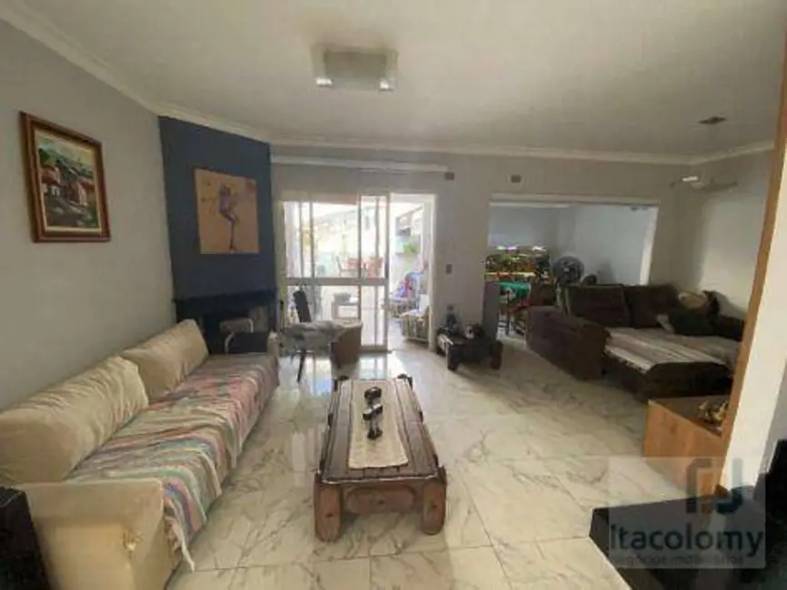 Casa de Condomínio com 3 quartos à venda e para alugar, 160m2 em Tamboré, Santana De Parnaiba - SP - imagem 3 Foto 3 de Casa de Condomínio com 3 quartos à venda e para alugar, 160m2 em Tamboré, Santana De Parnaiba - SP