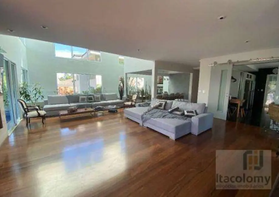 Foto 3 de Casa de Condomínio com 3 quartos à venda e para alugar, 490m2 em Santana De Parnaiba - SP