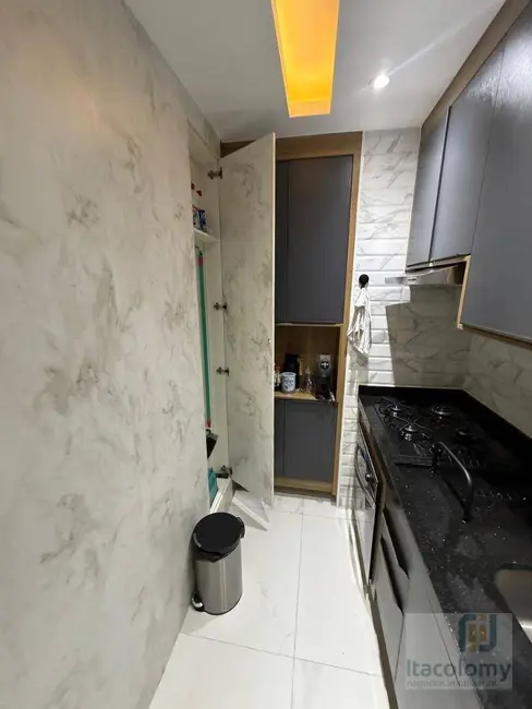 Foto 4 de Apartamento com 2 quartos à venda, 45m2 em Jardim Tupanci, Barueri - SP