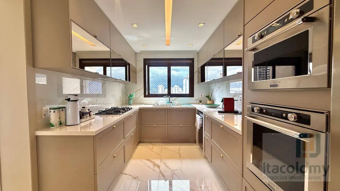 Foto 8 de Apartamento com 3 quartos à venda, 313m2 em Alphaville Empresarial, Barueri - SP