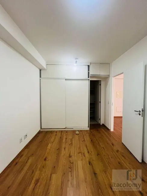 Foto 2 de Apartamento com 1 quarto à venda, 50m2 em Alphaville Conde II, Barueri - SP