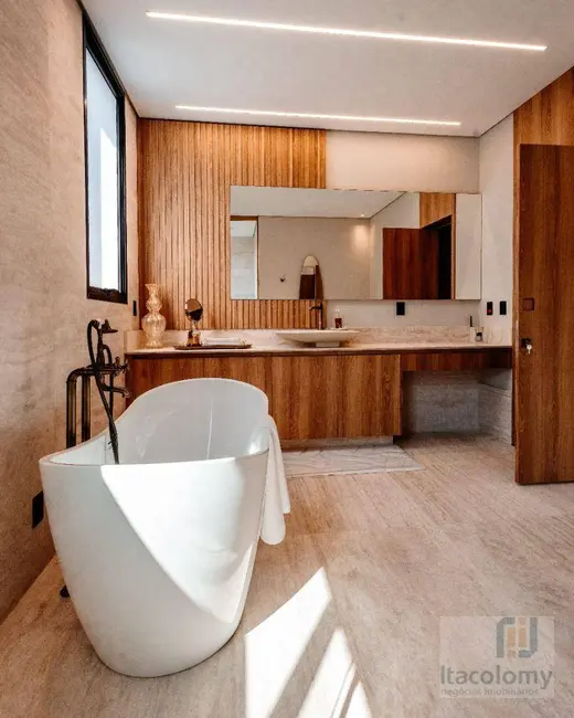 Casa de Condomínio com 5 quartos à venda, 1000m2 em Tamboré, Santana De Parnaiba - SP - imagem 8 Foto 8 de Casa de Condomínio com 5 quartos à venda, 1000m2 em Tamboré, Santana De Parnaiba - SP