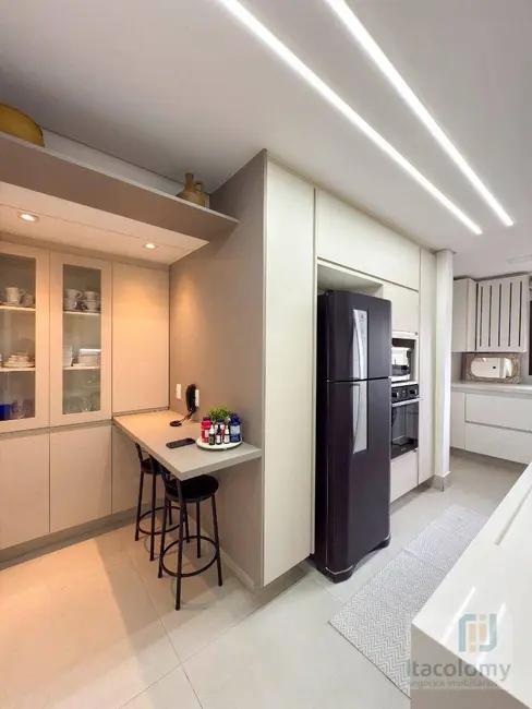 Apartamento com 3 quartos à venda, 165m2 em Alphaville Industrial, Barueri - SP - imagem 8 Foto 8 de Apartamento com 3 quartos à venda, 165m2 em Alphaville Industrial, Barueri - SP