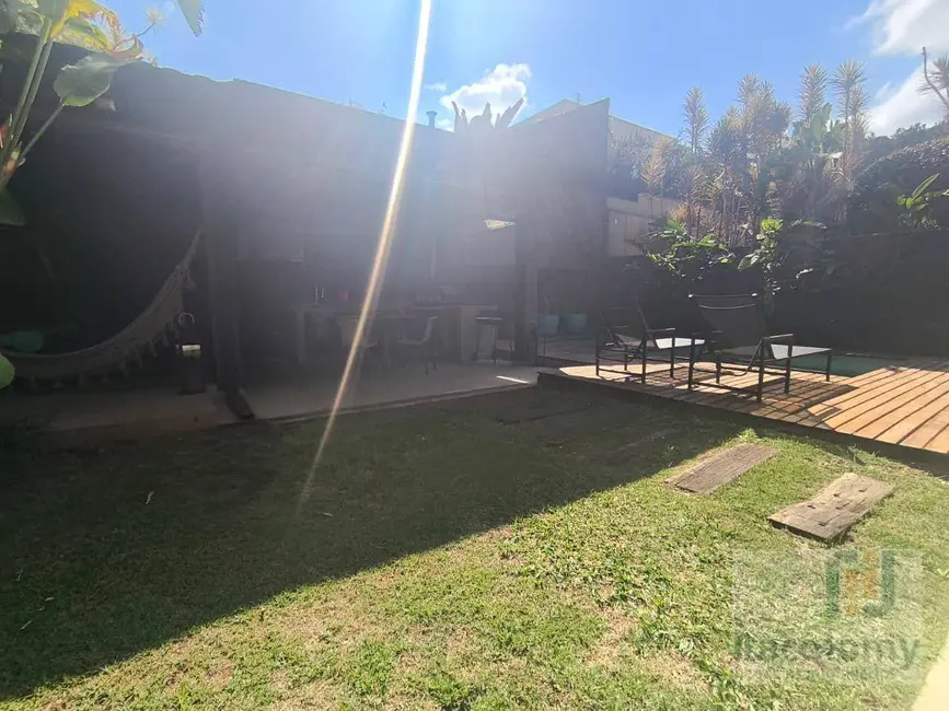 Casa de Condomínio com 3 quartos à venda, 200m2 em Santana De Parnaiba - SP - imagem 2 Foto 2 de Casa de Condomínio com 3 quartos à venda, 200m2 em Santana De Parnaiba - SP