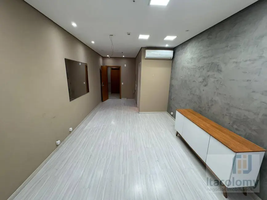 Sala Comercial à venda, 30m2 em Tamboré, Santana De Parnaiba - SP - imagem 1 Foto 1 de Sala Comercial à venda, 30m2 em Tamboré, Santana De Parnaiba - SP