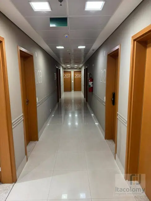 Sala Comercial à venda, 30m2 em Tamboré, Santana De Parnaiba - SP - imagem 7 Foto 7 de Sala Comercial à venda, 30m2 em Tamboré, Santana De Parnaiba - SP