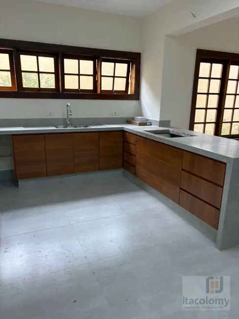 Casa de Condomínio com 3 quartos à venda e para alugar, 611m2 em Barueri - SP - imagem 6 Foto 6 de Casa de Condomínio com 3 quartos à venda e para alugar, 611m2 em Barueri - SP