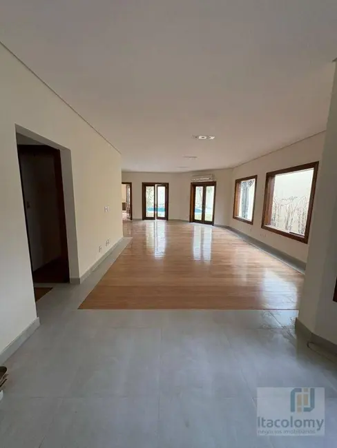 Casa de Condomínio com 3 quartos à venda e para alugar, 611m2 em Barueri - SP - imagem 1 Foto 1 de Casa de Condomínio com 3 quartos à venda e para alugar, 611m2 em Barueri - SP