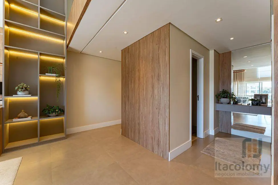 Foto 2 de Apartamento com 4 quartos à venda, 336m2 em Alphaville Empresarial, Barueri - SP