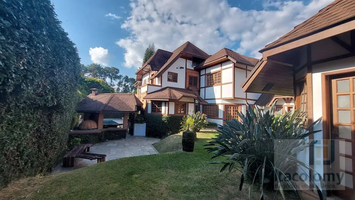 Foto 1 de Casa de Condomínio com 4 quartos para alugar, 700m2 em Santana De Parnaiba - SP
