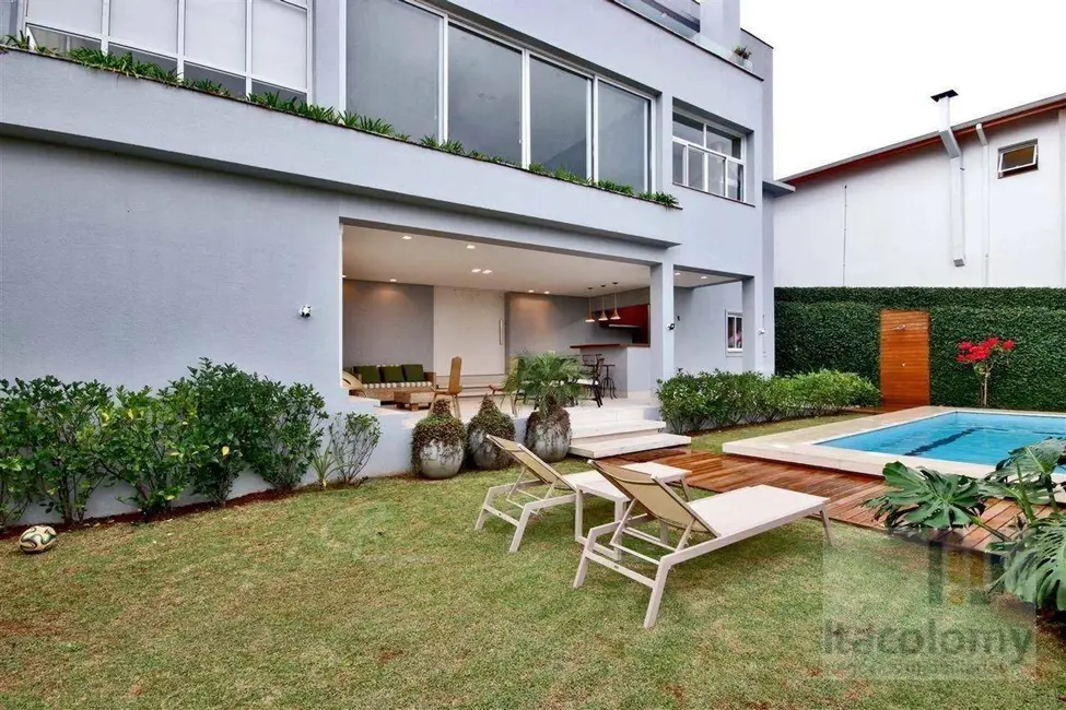 Foto 3 de Casa de Condomínio com 5 quartos à venda, 750m2 em Santana De Parnaiba - SP