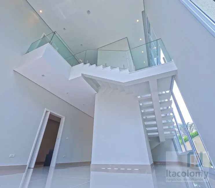 Foto 4 de Casa de Condomínio com 4 quartos para alugar, 460m2 em Barueri - SP