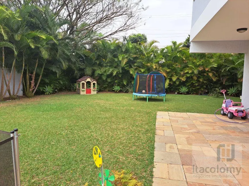 Foto 2 de Casa de Condomínio com 4 quartos à venda, 697m2 em Barueri - SP