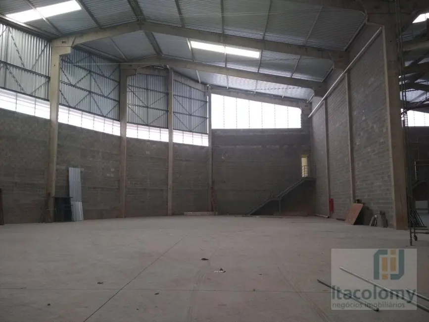 Armazém / Galpão para alugar, 1150m2 em Altos de Jordanésia (Jordanésia), Cajamar - SP - imagem 6 Foto 6 de Armazém / Galpão para alugar, 1150m2 em Altos de Jordanésia (Jordanésia), Cajamar - SP