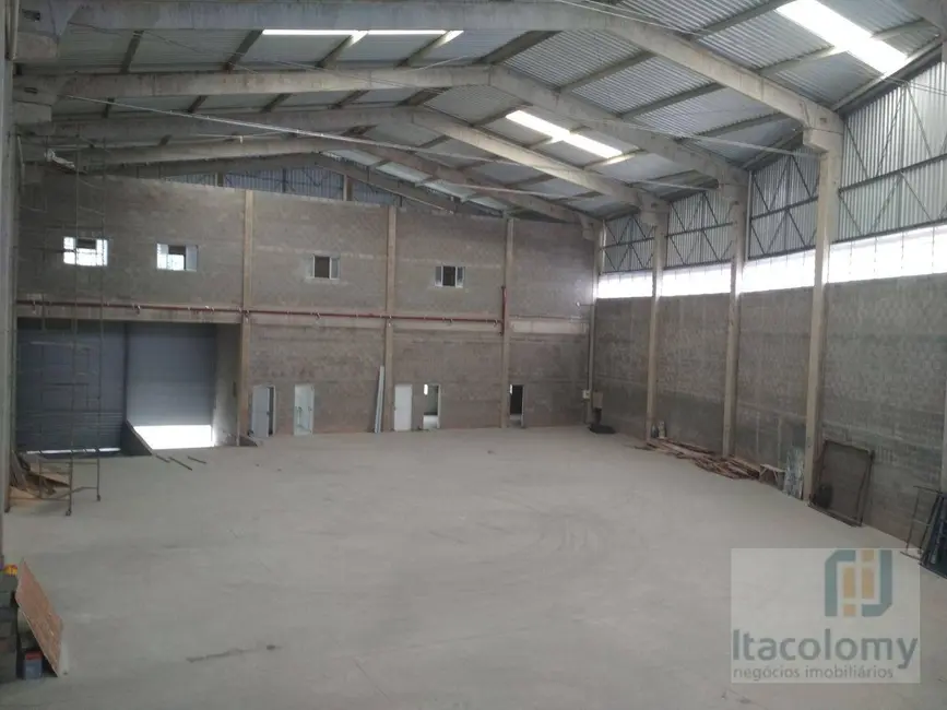 Armazém / Galpão para alugar, 1150m2 em Altos de Jordanésia (Jordanésia), Cajamar - SP - imagem 2 Foto 2 de Armazém / Galpão para alugar, 1150m2 em Altos de Jordanésia (Jordanésia), Cajamar - SP