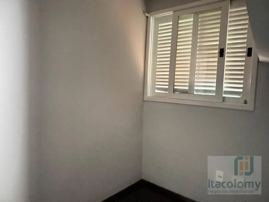 Foto 5 de Casa com 4 quartos à venda e para alugar, 350m2 em Santana De Parnaiba - SP