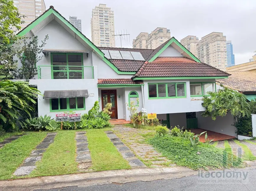 Foto 1 de Casa com 4 quartos à venda e para alugar, 350m2 em Santana De Parnaiba - SP
