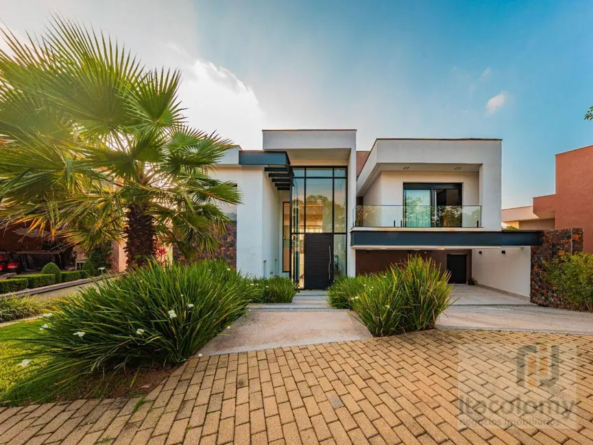 Foto 1 de Casa de Condomínio com 4 quartos à venda, 710m2 em Santana De Parnaiba - SP