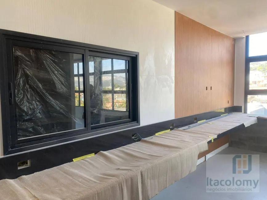 Foto 2 de Casa de Condomínio com 4 quartos à venda, 408m2 em Santana De Parnaiba - SP