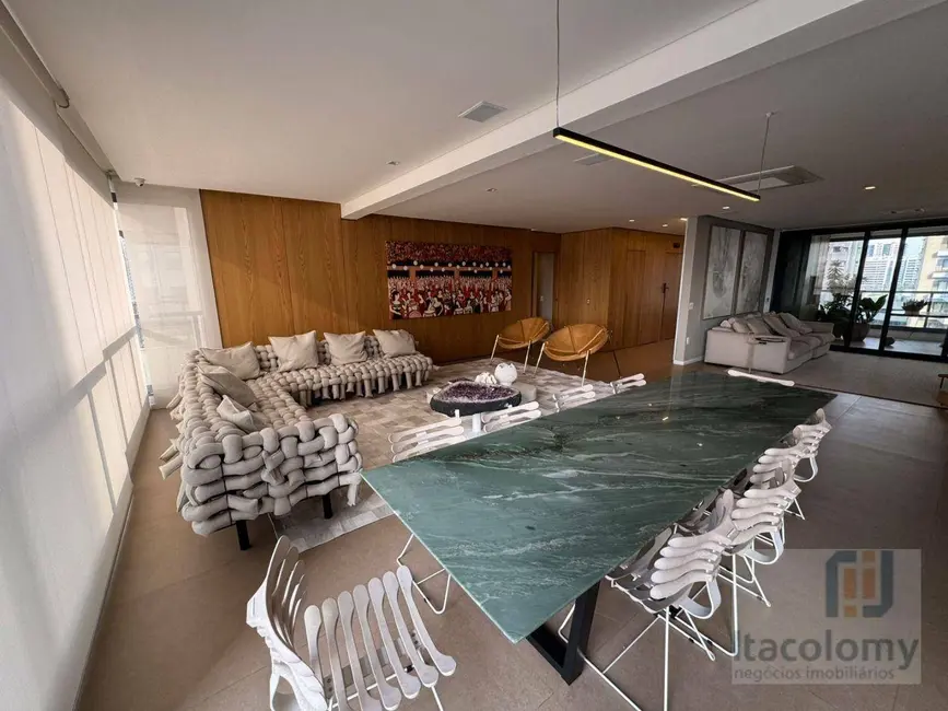 Apartamento com 3 quartos à venda e para alugar, 284m2 em Alphaville Industrial, Barueri - SP - imagem 4 Foto 4 de Apartamento com 3 quartos à venda e para alugar, 284m2 em Alphaville Industrial, Barueri - SP