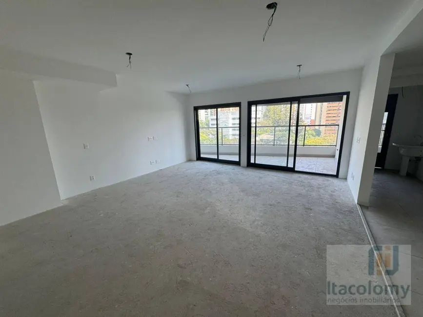 Apartamento com 2 quartos à venda, 124m2 em Alphaville Industrial, Barueri - SP - imagem 1 Foto 1 de Apartamento com 2 quartos à venda, 124m2 em Alphaville Industrial, Barueri - SP