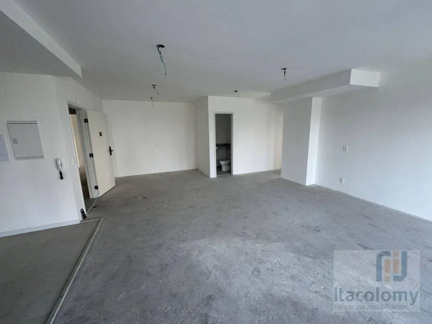 Apartamento com 2 quartos à venda, 124m2 em Alphaville Industrial, Barueri - SP - imagem 2 Foto 2 de Apartamento com 2 quartos à venda, 124m2 em Alphaville Industrial, Barueri - SP