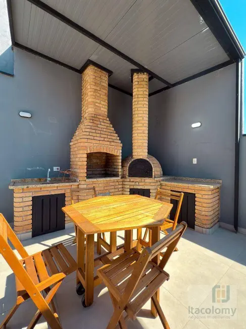 Foto 2 de Casa de Condomínio com 4 quartos à venda, 260m2 em Suru, Santana De Parnaiba - SP