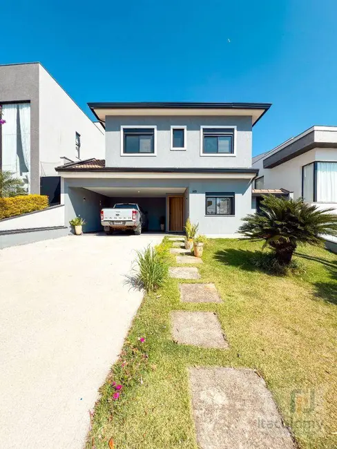 Foto 1 de Casa de Condomínio com 4 quartos à venda, 260m2 em Suru, Santana De Parnaiba - SP