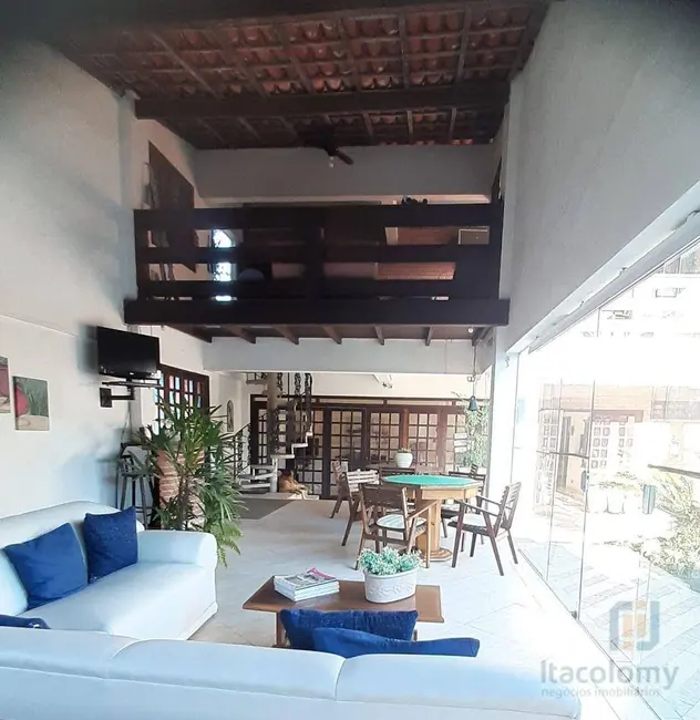 Pousada com 16 quartos à venda, 1000m2 em Balneário Praia do Pernambuco, Guaruja - SP - imagem 4 Foto 4 de Pousada com 16 quartos à venda, 1000m2 em Balneário Praia do Pernambuco, Guaruja - SP