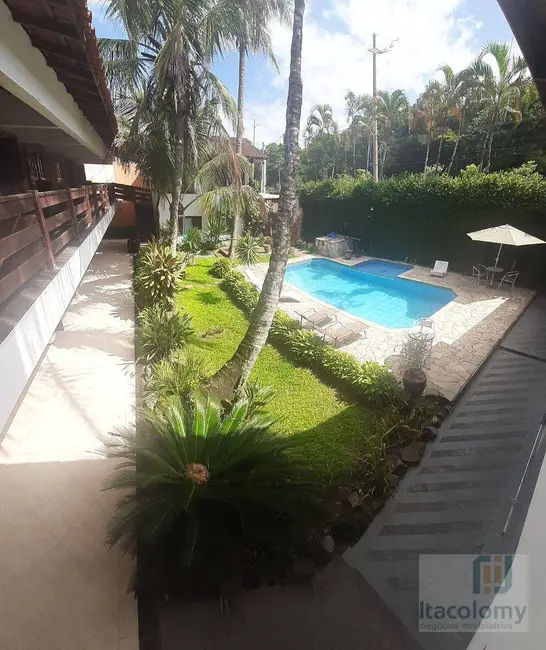 Pousada com 16 quartos à venda, 1000m2 em Balneário Praia do Pernambuco, Guaruja - SP - imagem 3 Foto 3 de Pousada com 16 quartos à venda, 1000m2 em Balneário Praia do Pernambuco, Guaruja - SP